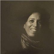 Laureata in Economia e Commercio impartisce lezioni e aiuto nello studio/compiti